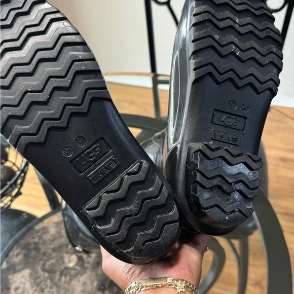 UGG rain boots.  Size 9. Tall Black shiny style - Picture 4 of 10